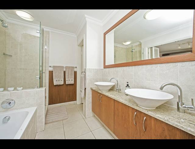 2 BEDROOM APARTMENT TO LET IN HYDE PARK